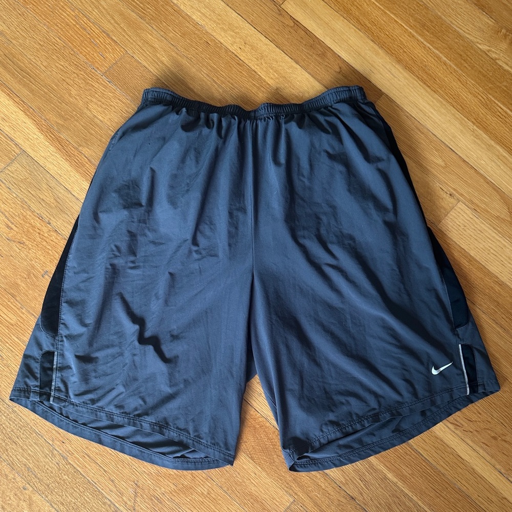 Nike Men’s Gray Athletic Shorts with Black Accents
